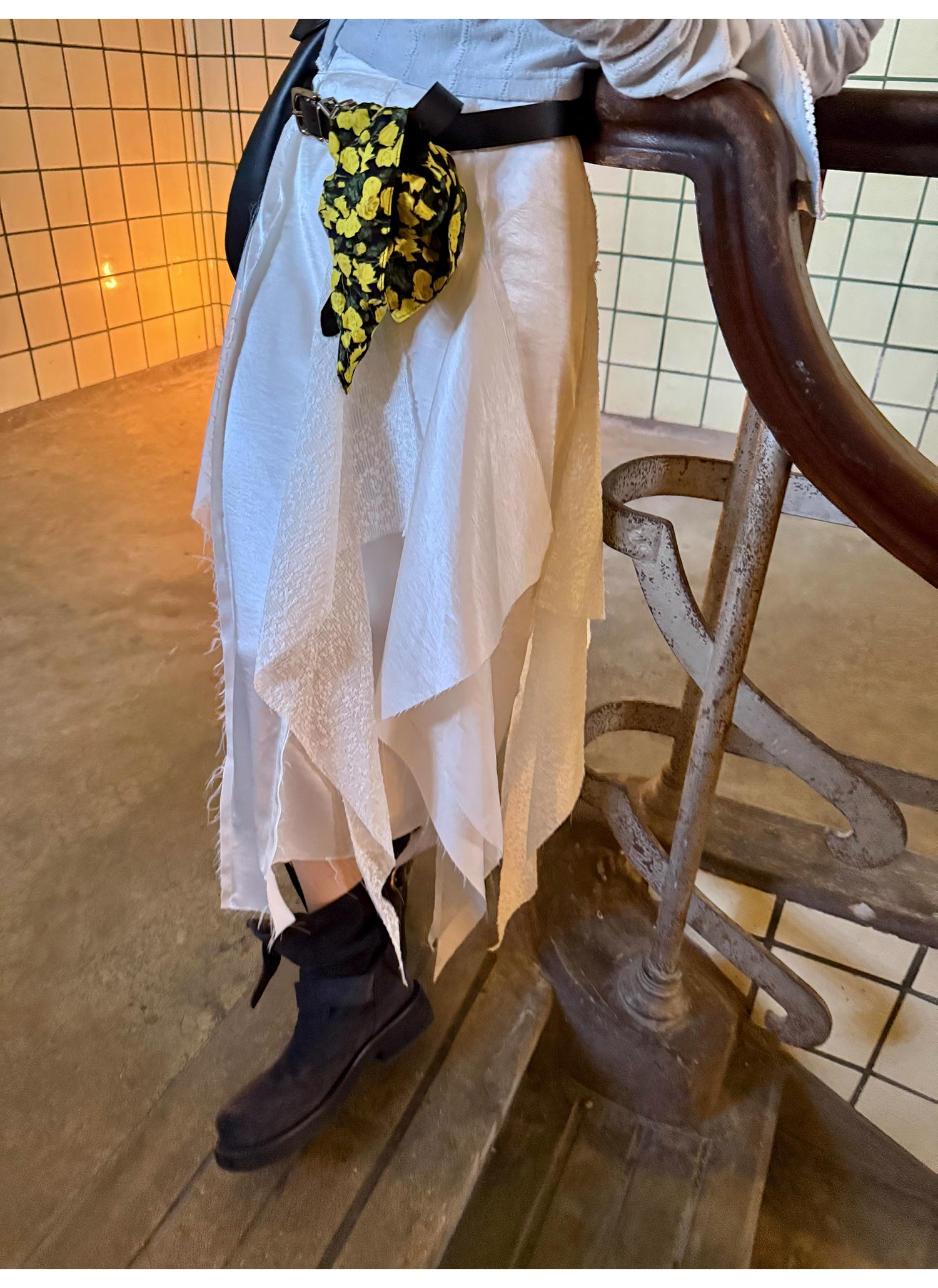 LelyMooch  重厚レース×光沢サテンスカート  LEM097