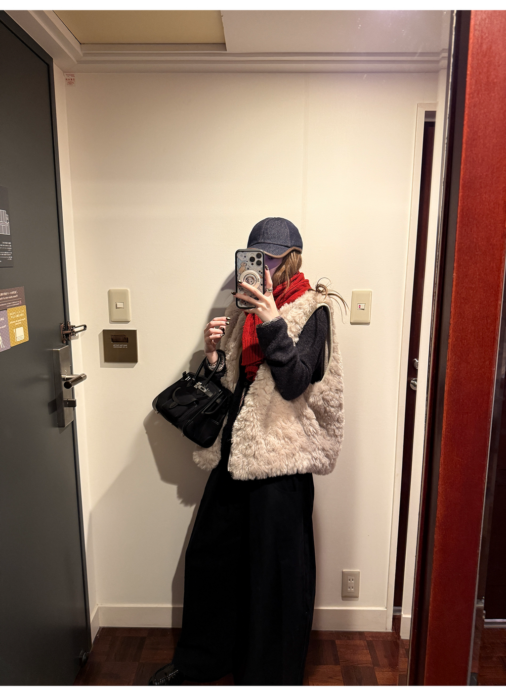 LelyMooch エコファー×ボア リバーシブルショートジレ  LEM279