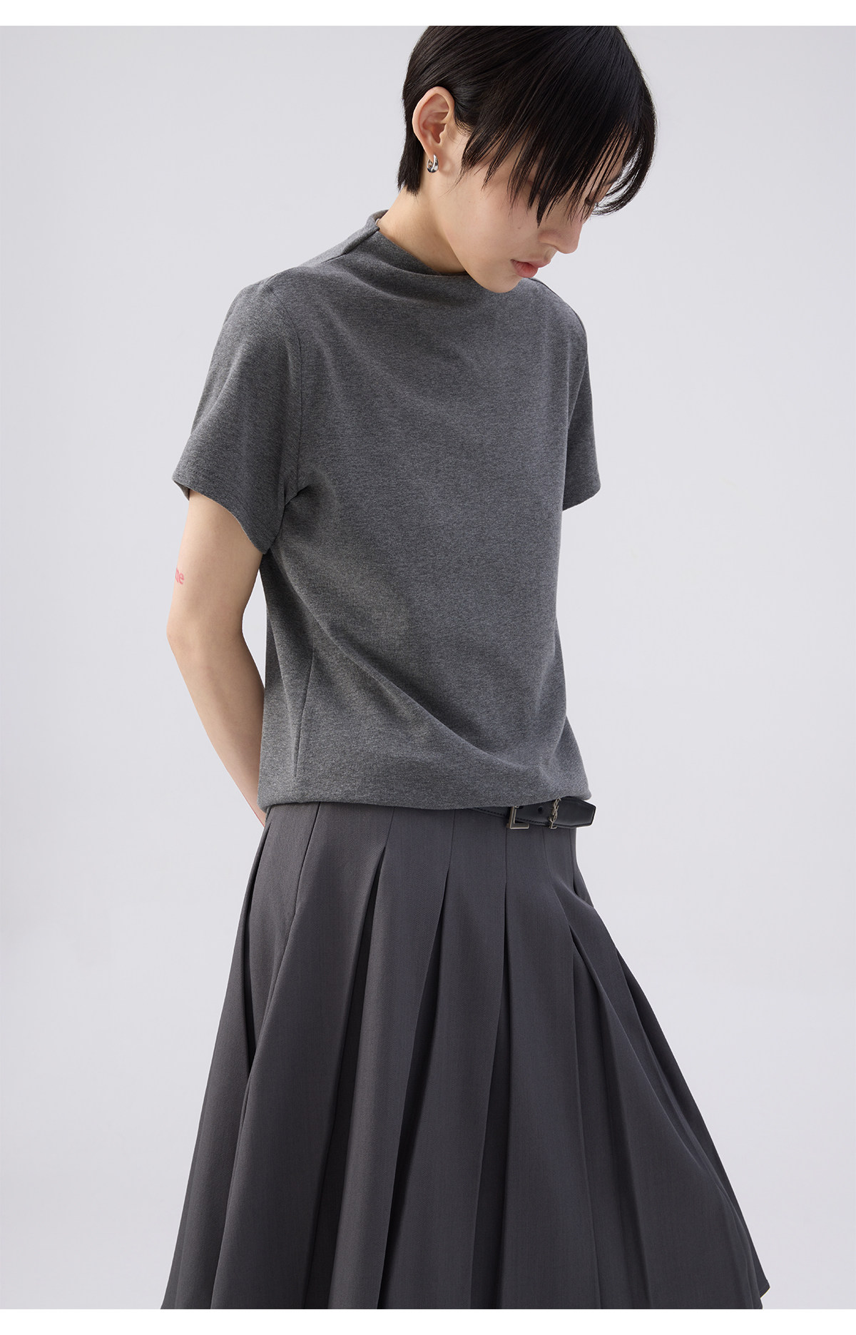モックネックフレンチスリーブTシャツ  LOM073