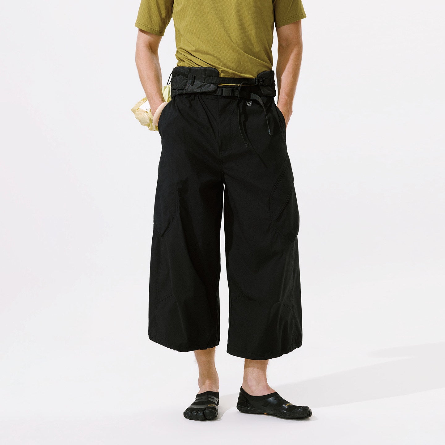 2WAYで楽しむ 軽量ナイロンパンツ　LOM072