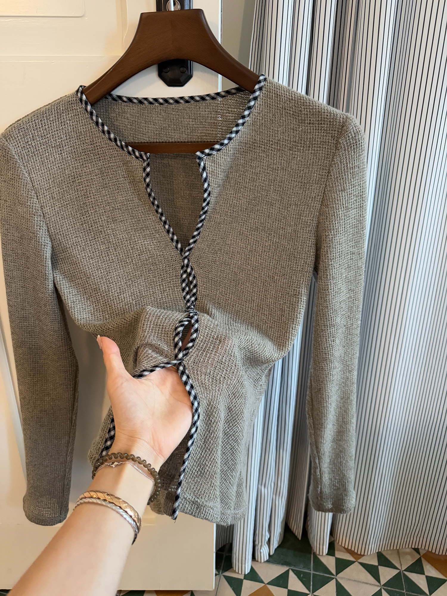 LelyMooch チェック柄ウエスト細見えニットトップス  LEM216