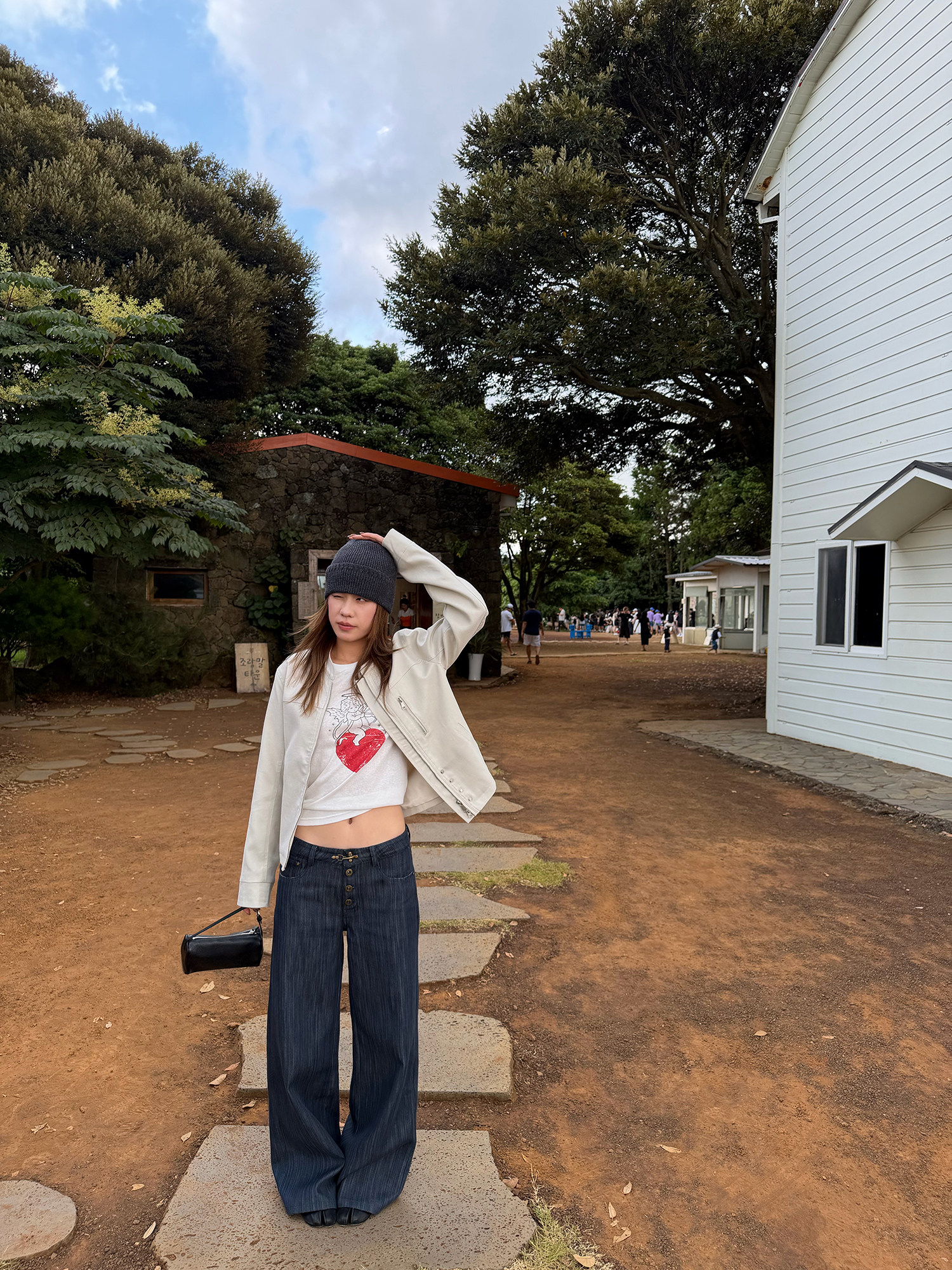 LelyMooch キューピッドプリントTシャツ  LEM397