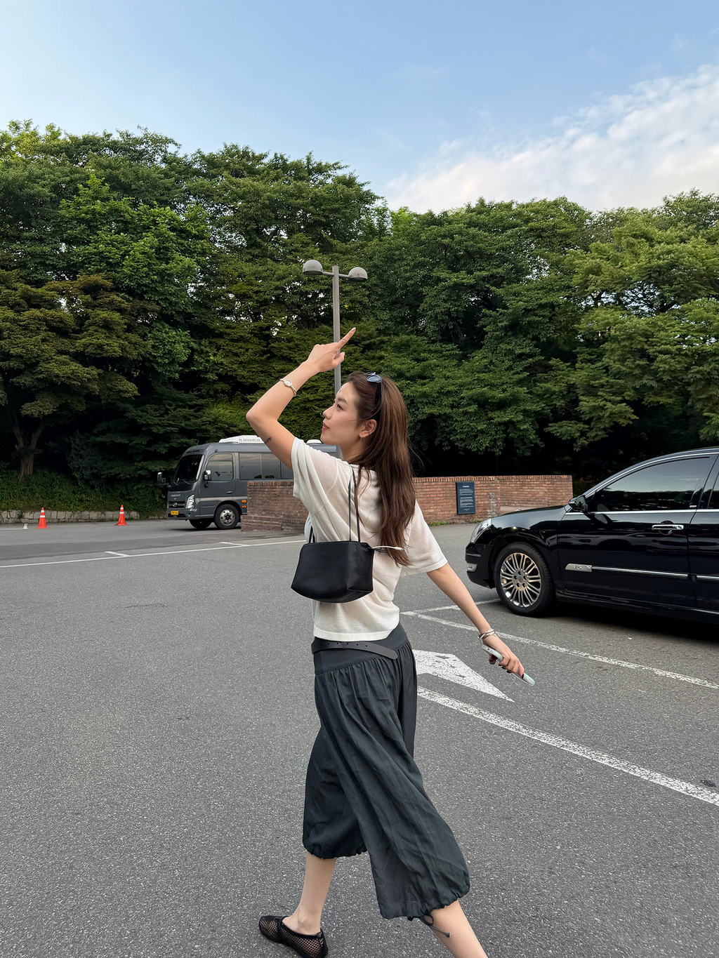LelyMooch 風をまとう、ギャザーバルーンパンツ  LEM365