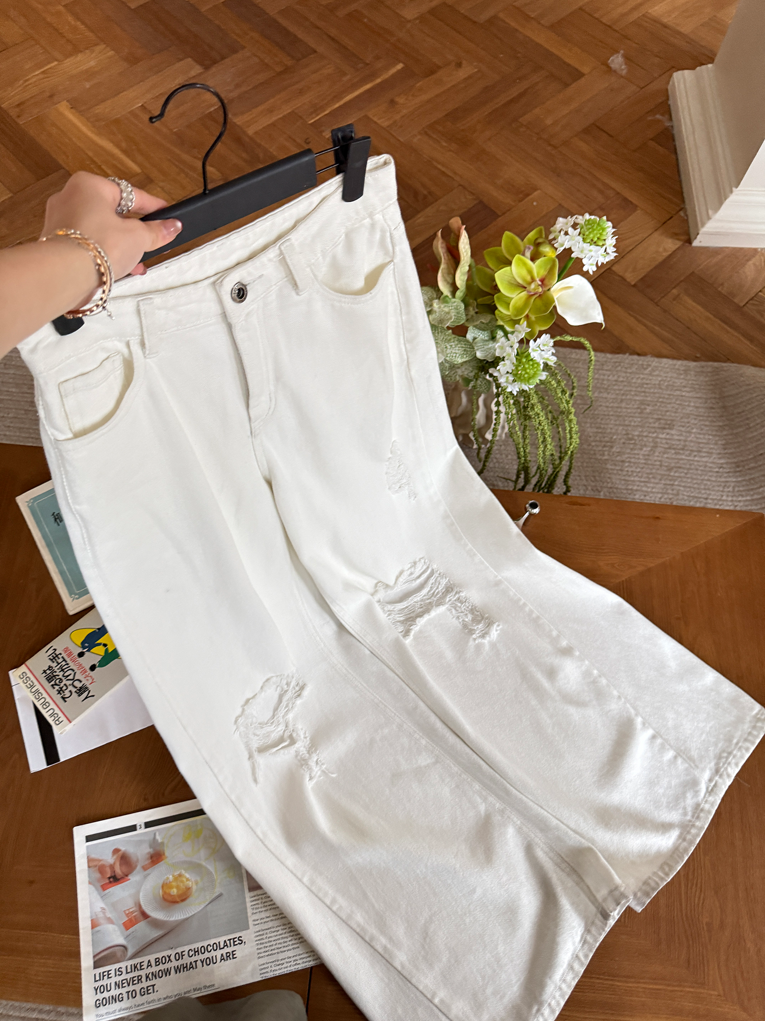 LelyMooch  ホワイト ワイドパンツ（ダメージ加工） LEM116