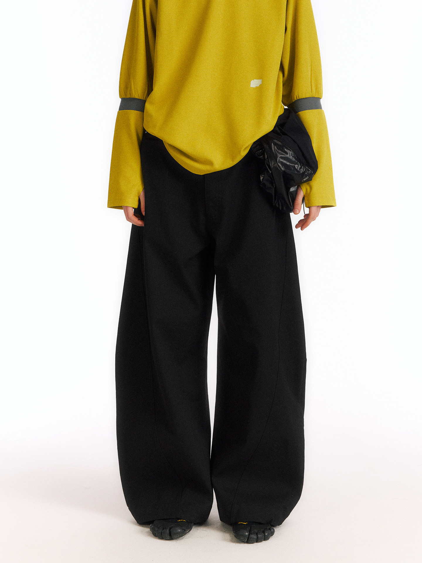 Wool Blend Curved Slacks | Crisp, Draping, Wrinkle-Resistant LOM053