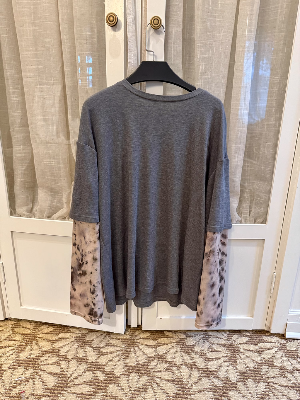 LelyMooch  レオパード柄袖  ロンTシャツ  LEM117