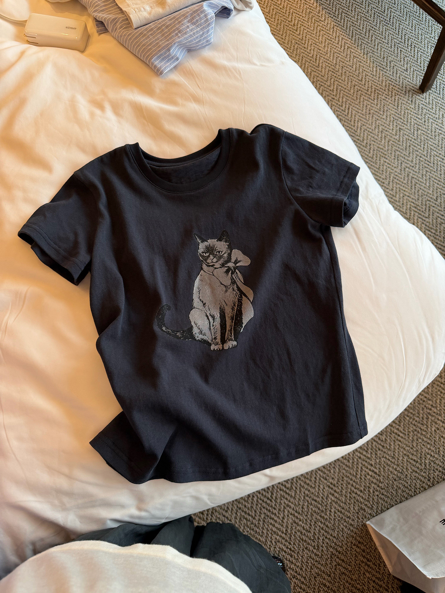 LelyMooch ヴィンテージ風キャットプリントTシャツ  LEM372