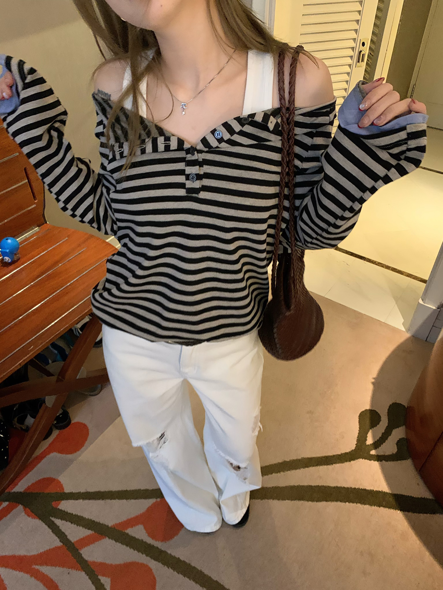 LelyMooch  オフショルダー ストライプ ロンTシャツ  LEM120