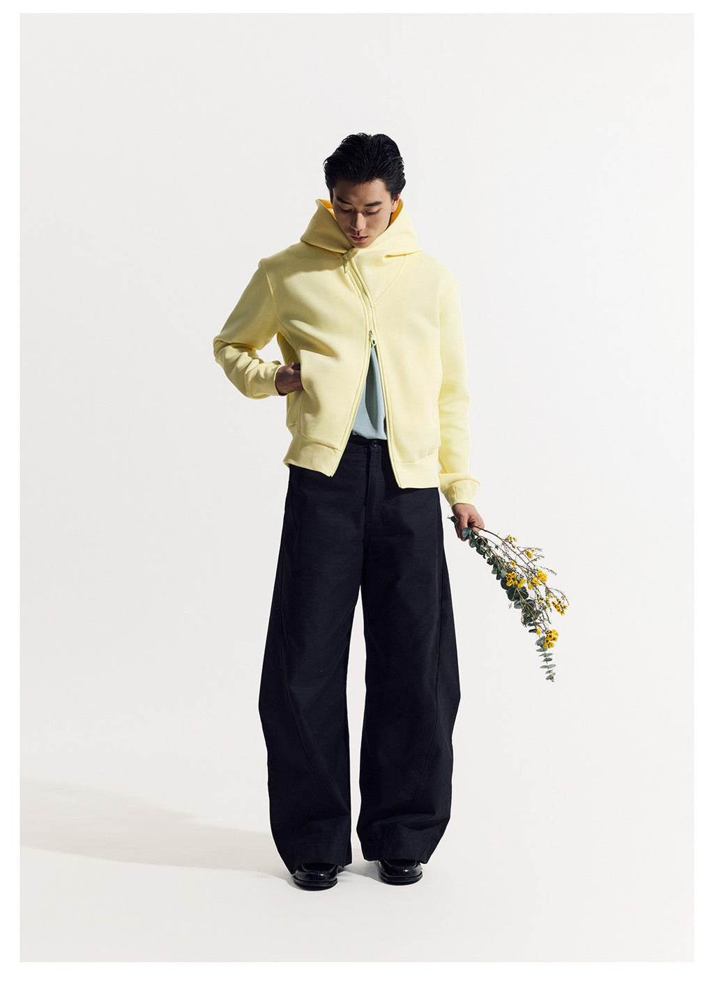 LOM030同型 軽やかな春夏素材 立体カーブワイドパンツ  LOM051