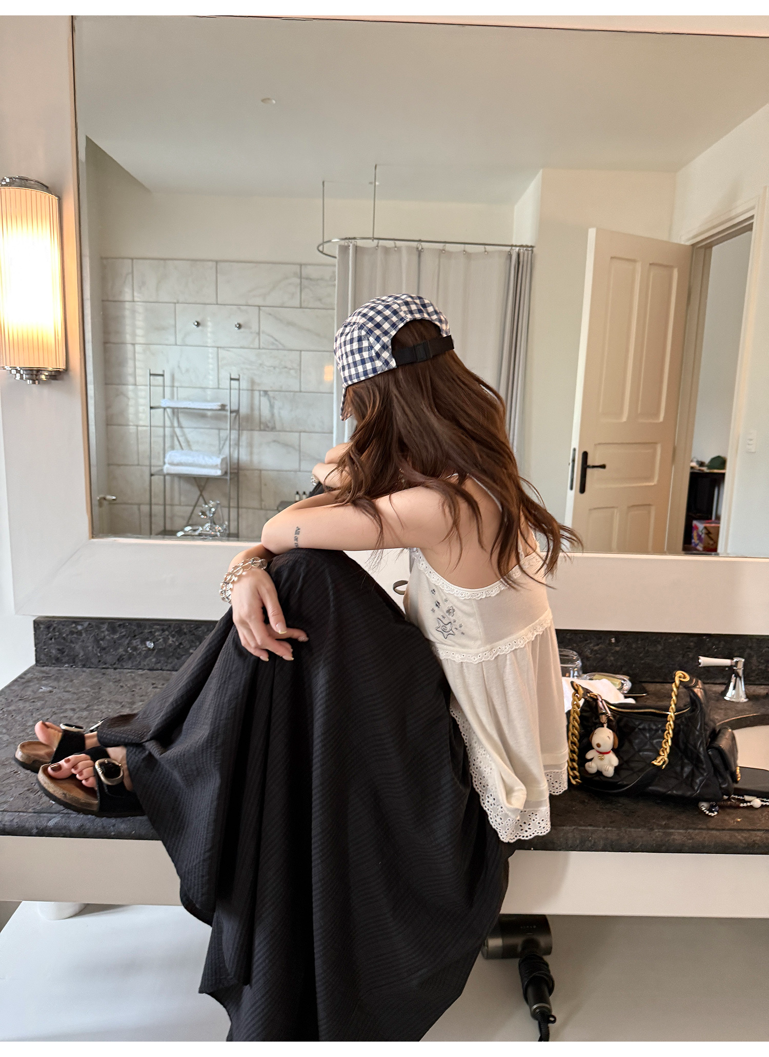 LelyMooch 刺繍入りテンセルキャミ  LEM206