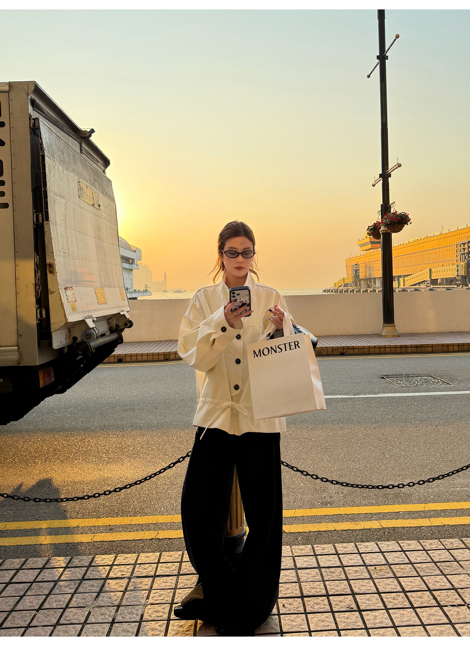 LelyMooch 黒グレー縞柄 すっきりストレートデニム　LEM319