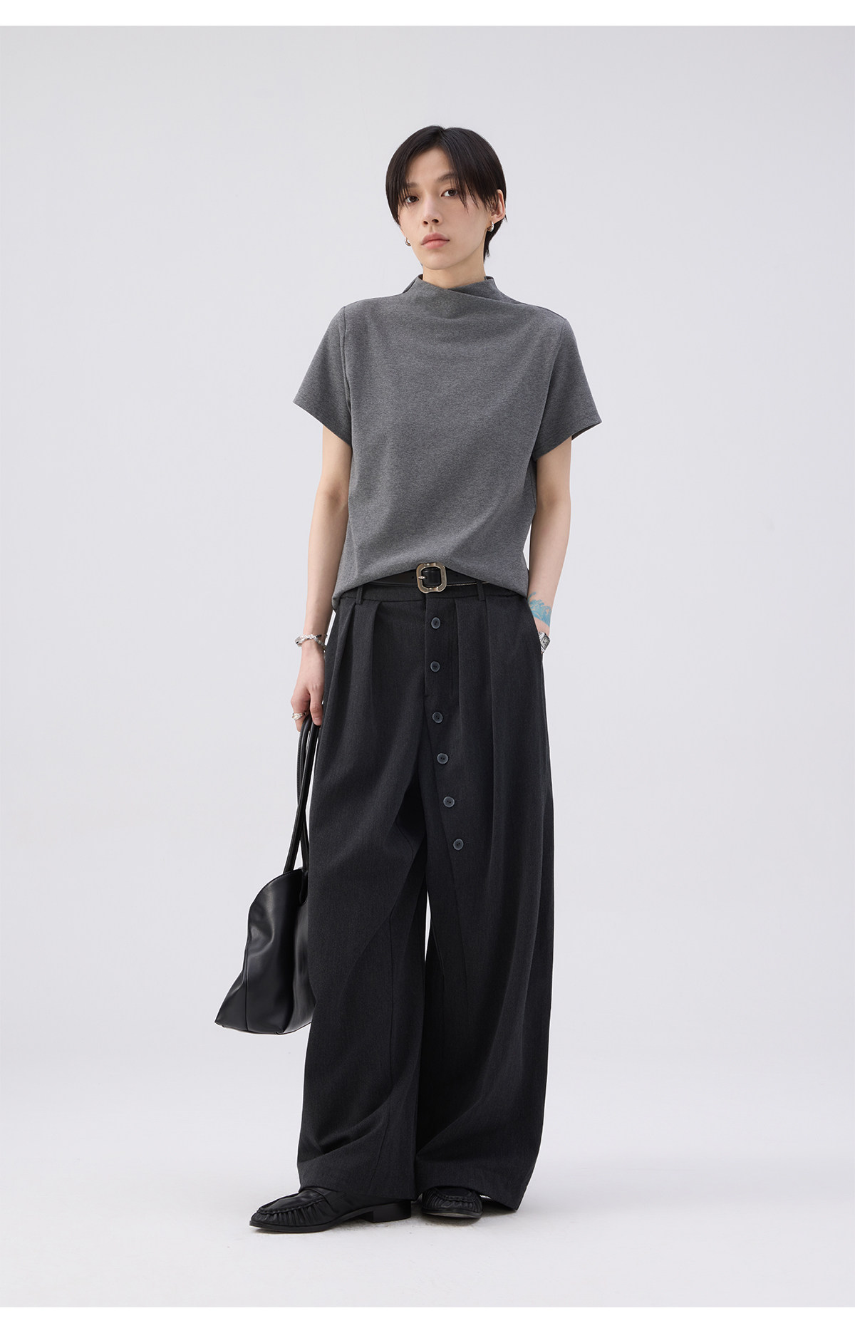 モックネックフレンチスリーブTシャツ  LOM073
