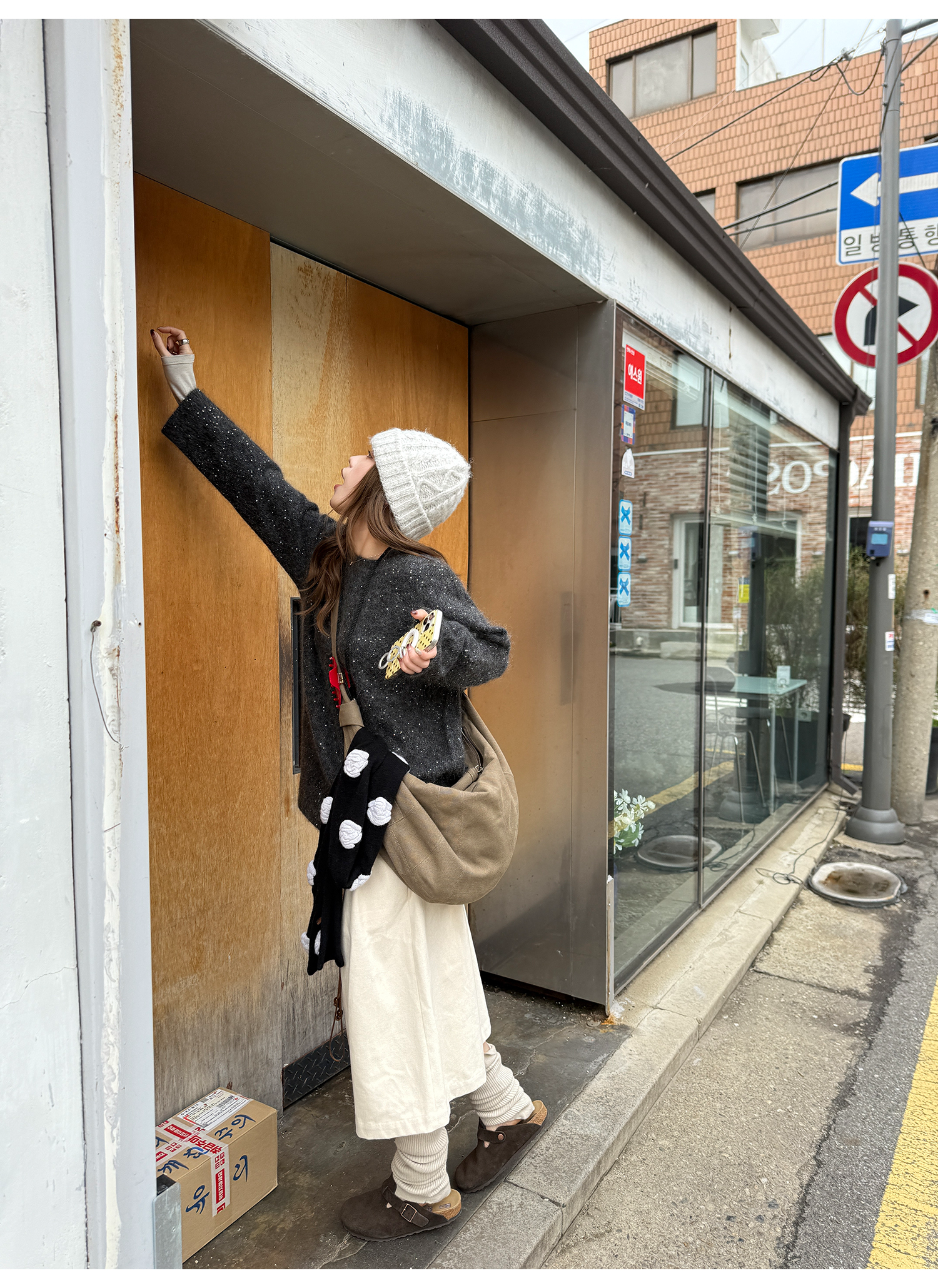 LelyMooch スパンコール入りカシミヤ混ニット  LEM267