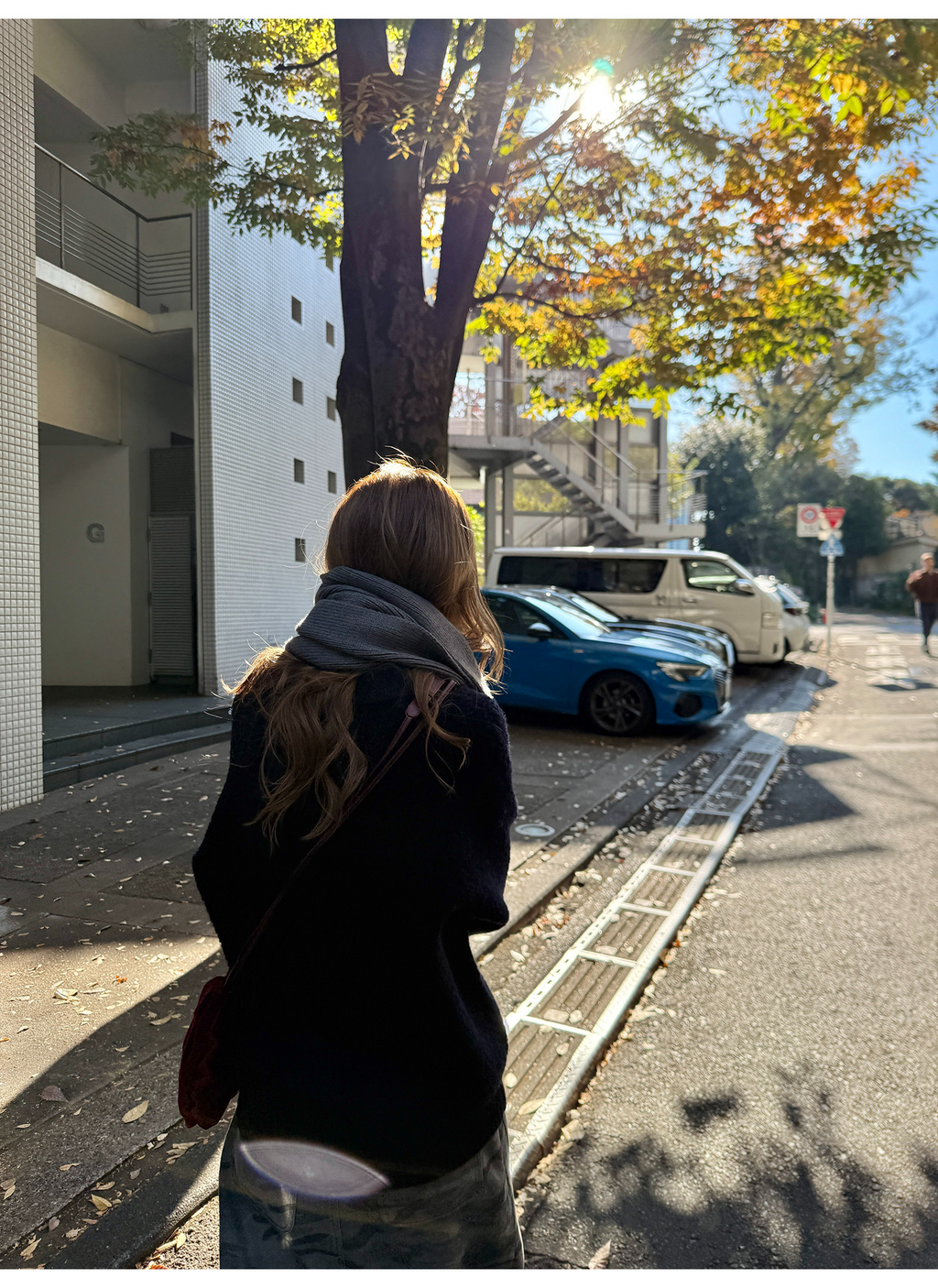 LelyMooch ウール100％ Vネック ニット  LEM285