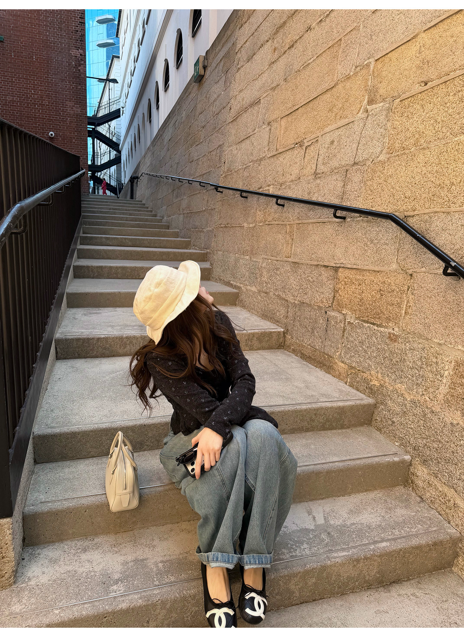 LelyMooch 春夏ムード漂う ひび割れ加工 カーブデニム  LEM316