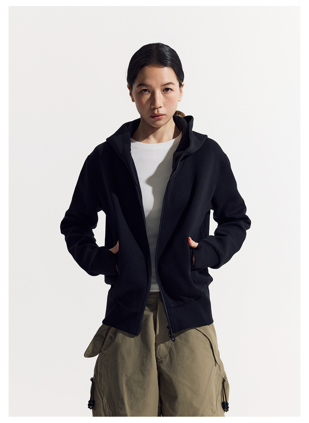 斜めジップ ダンボール素材 パーカー  LOM048