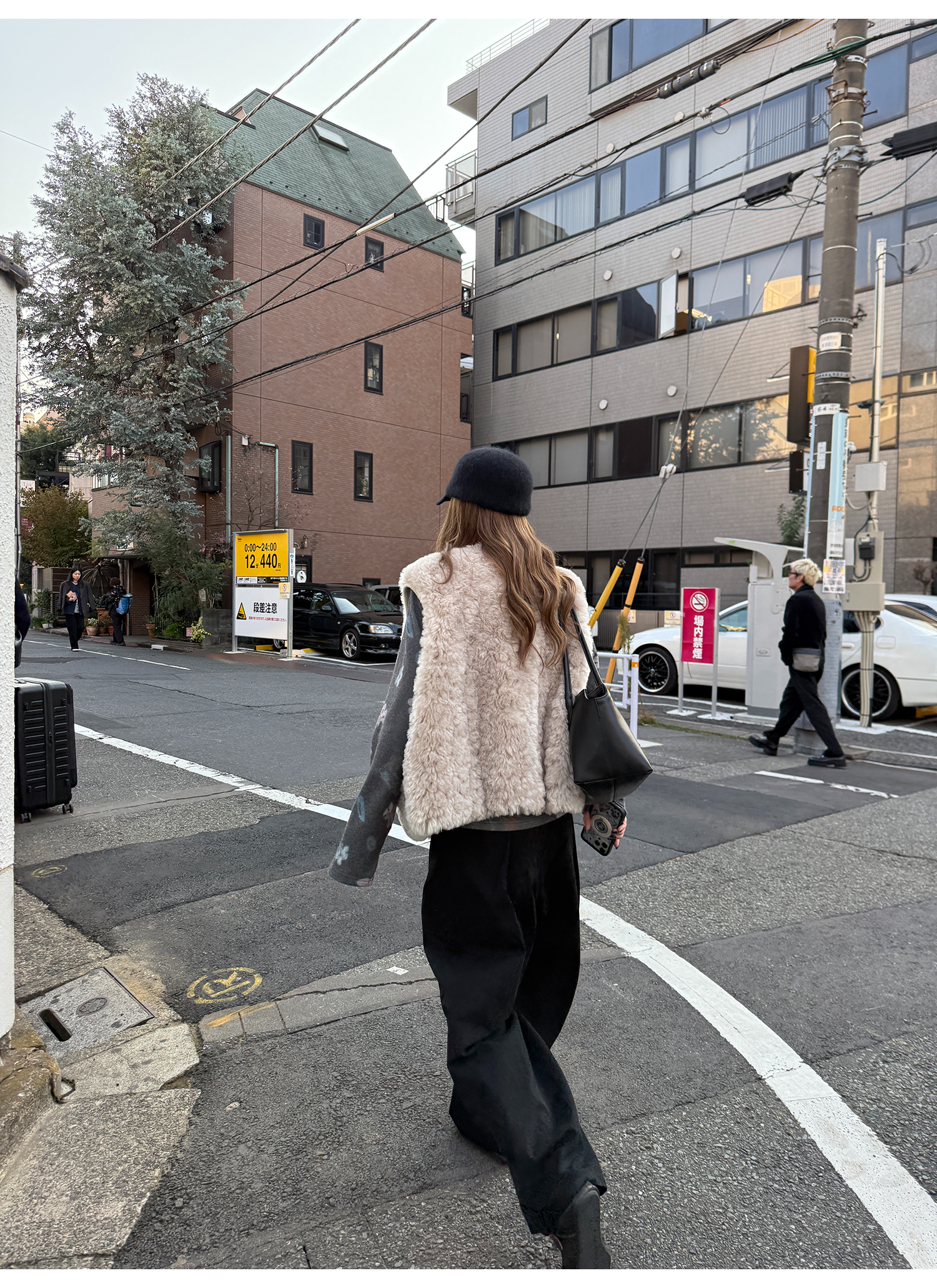 LelyMooch エコファー×ボア リバーシブルショートジレ  LEM279