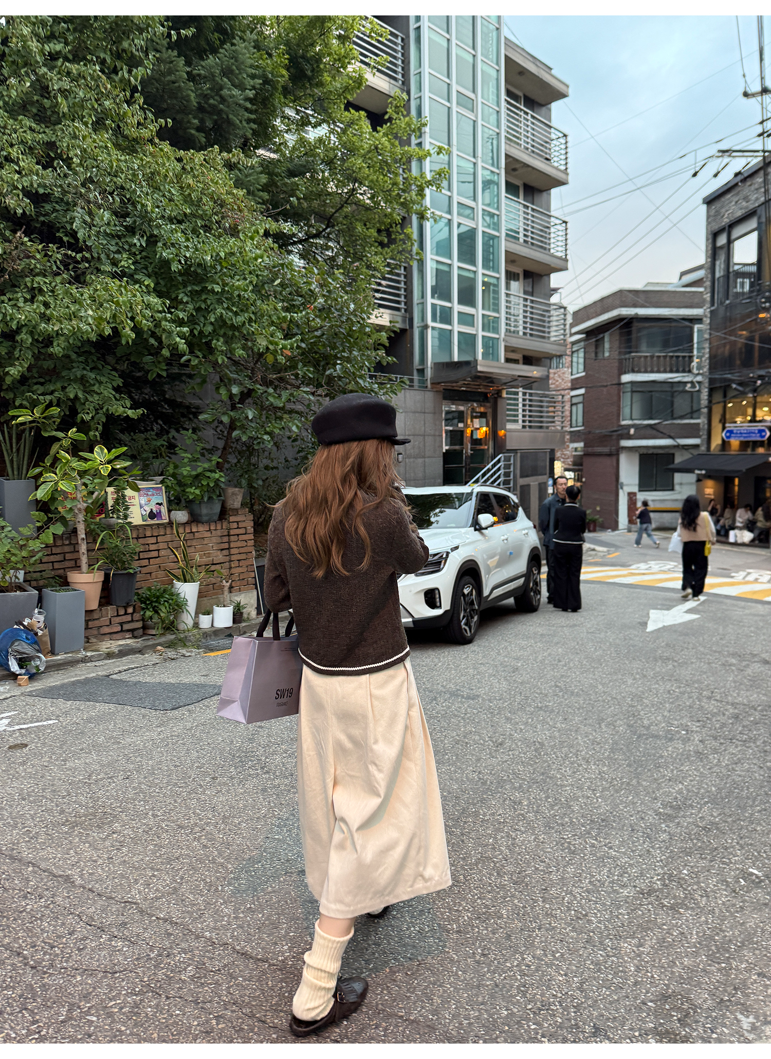 LelyMooch 起毛コットン ベージュクロップドパンツ  LEM255