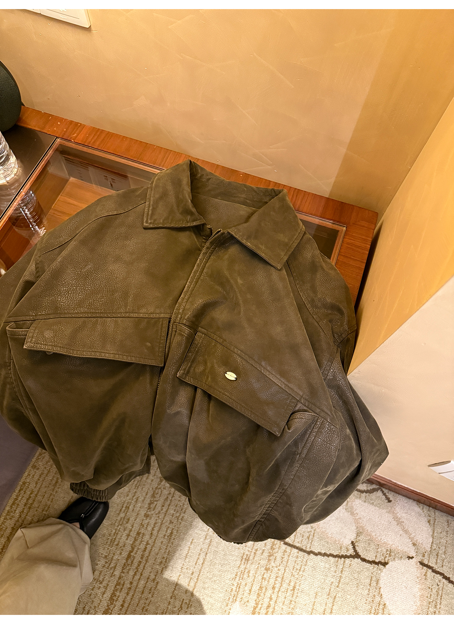 LelyMooch マットレザー裏ボアジャケット／ポケット付き  LEM235