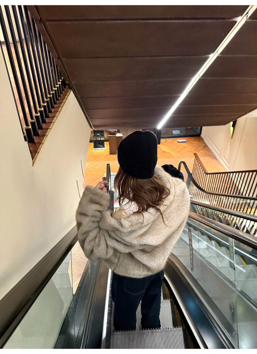 LelyMooch ふわふわエコファーコート｜オートミール  LEM268