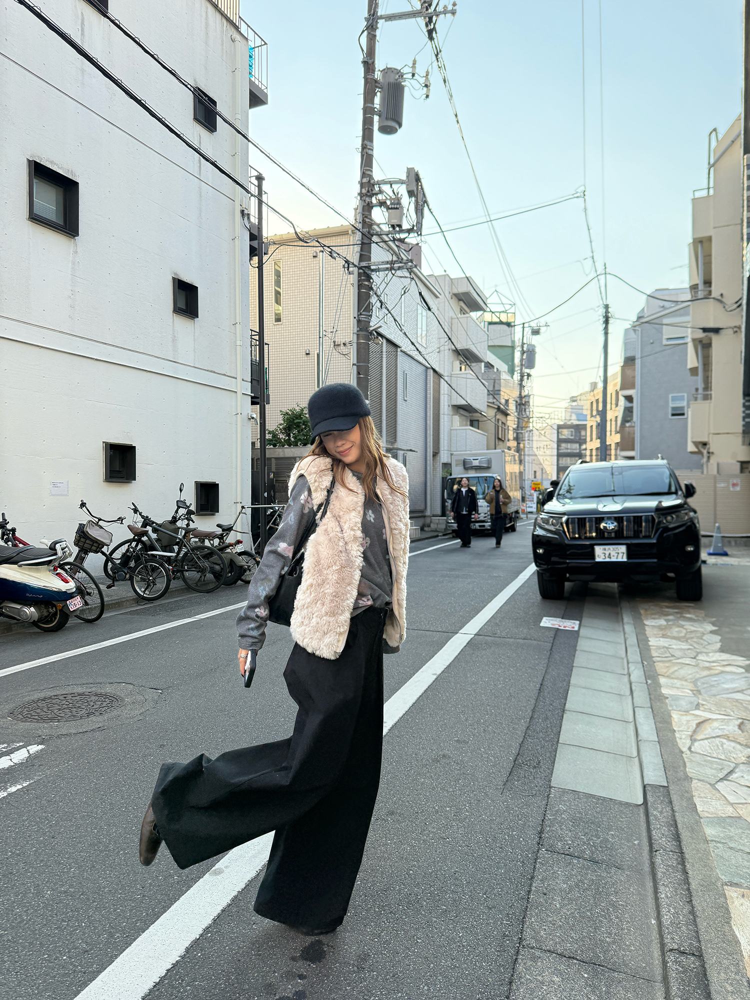 LelyMooch エコファー×ボア リバーシブルショートジレ  LEM279