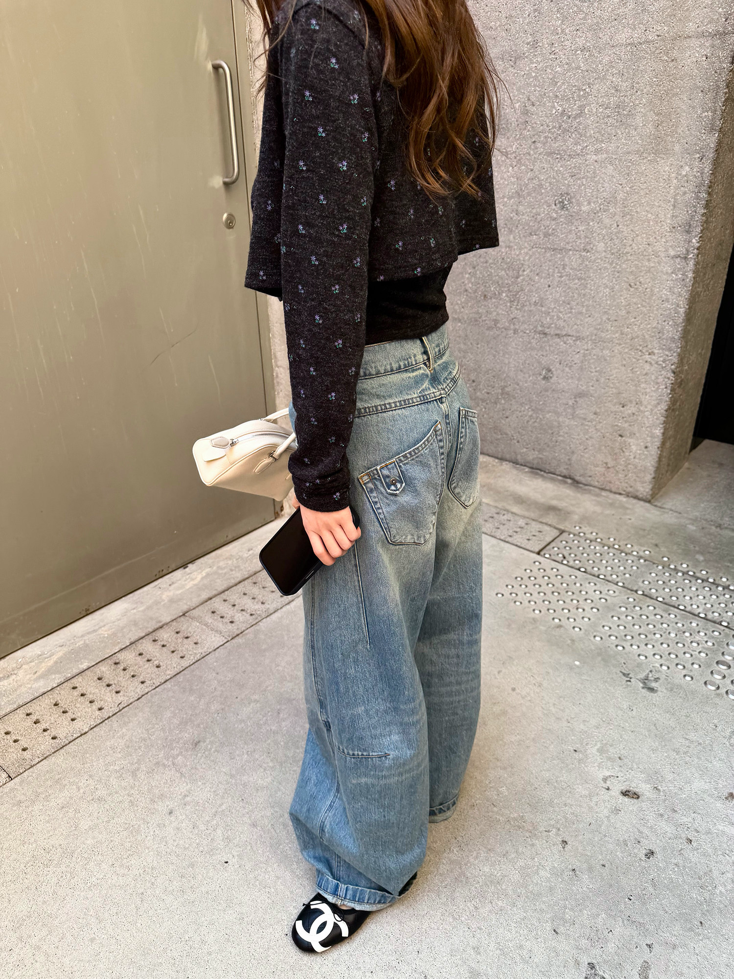 LelyMooch 春夏ムード漂う ひび割れ加工 カーブデニム  LEM316