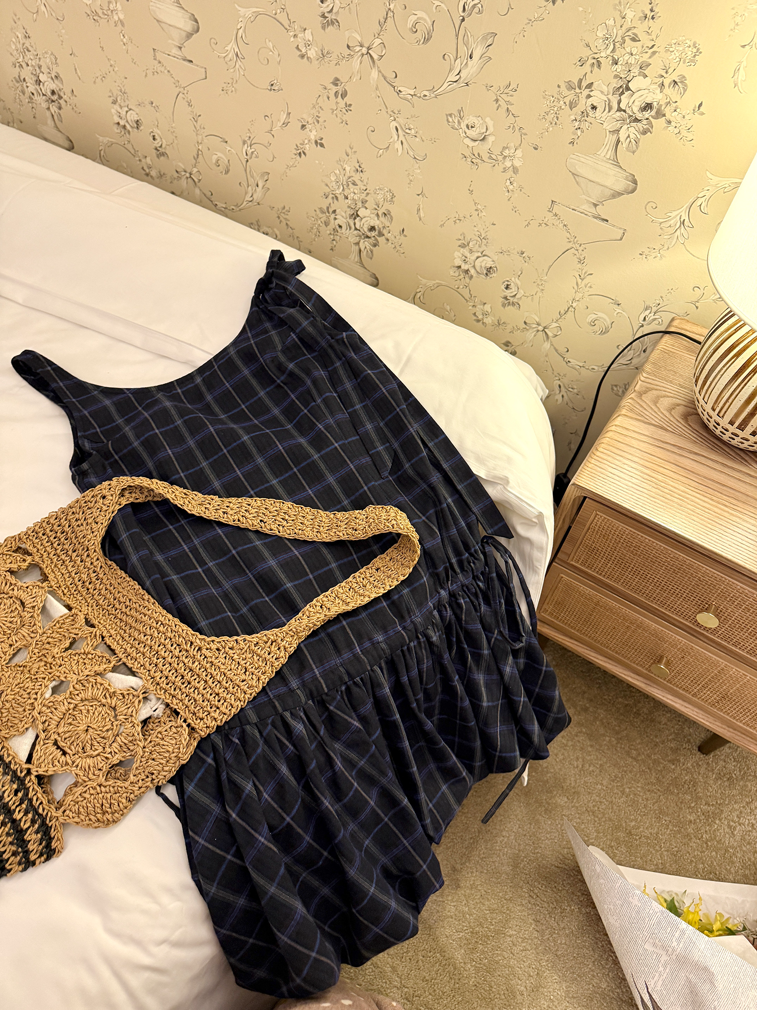 LelyMooch 甘辛ミックスな一枚｜Uネック×チェック柄ワンピース  LEM160