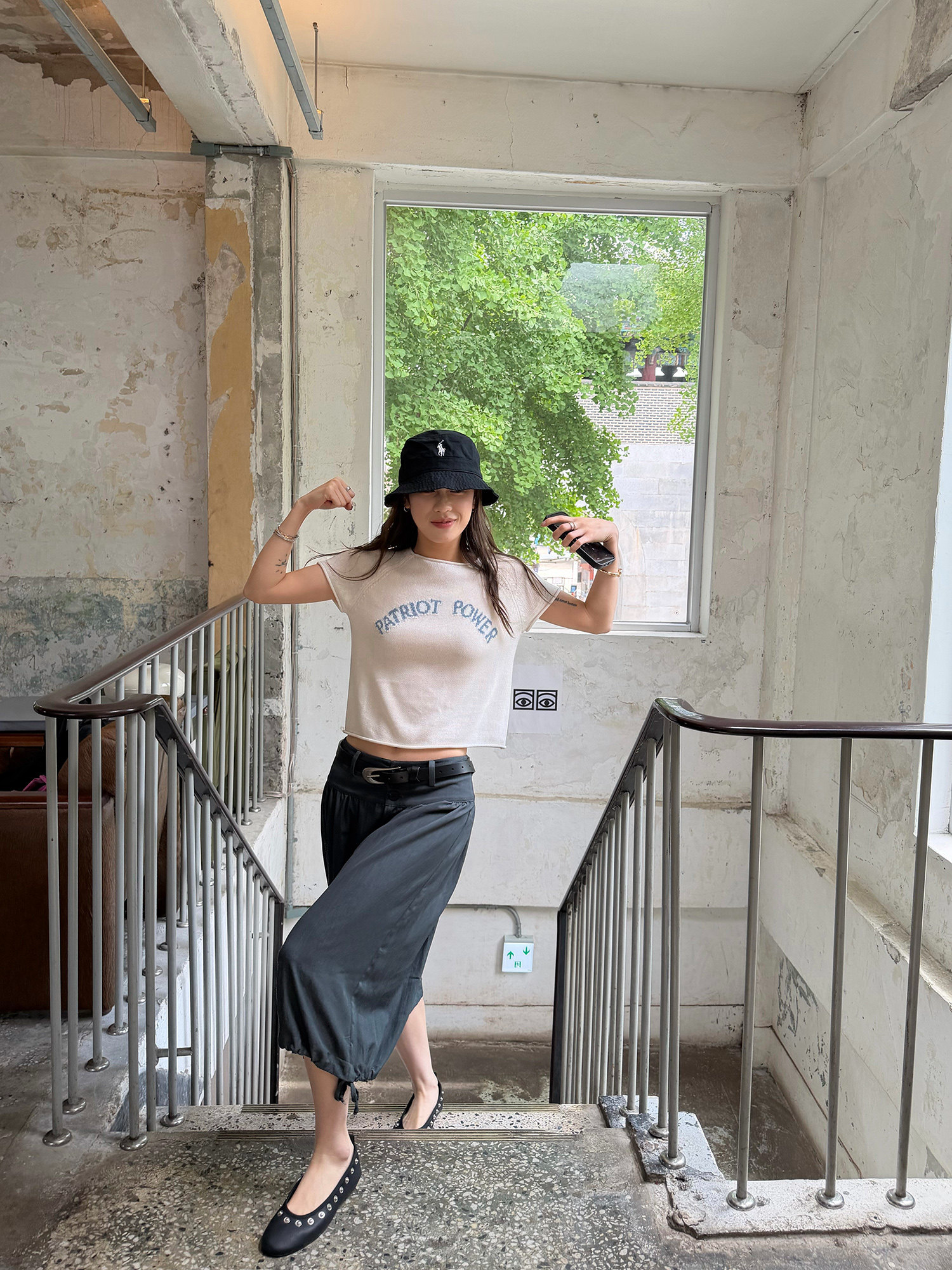 LelyMooch 風をまとう、ギャザーバルーンパンツ  LEM365
