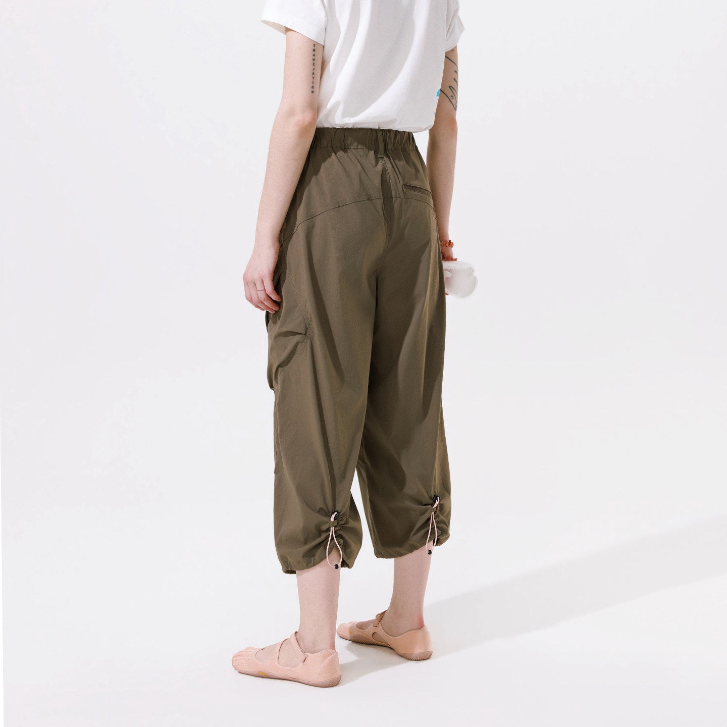 2WAYで楽しむ 軽量ナイロンパンツ　LOM072