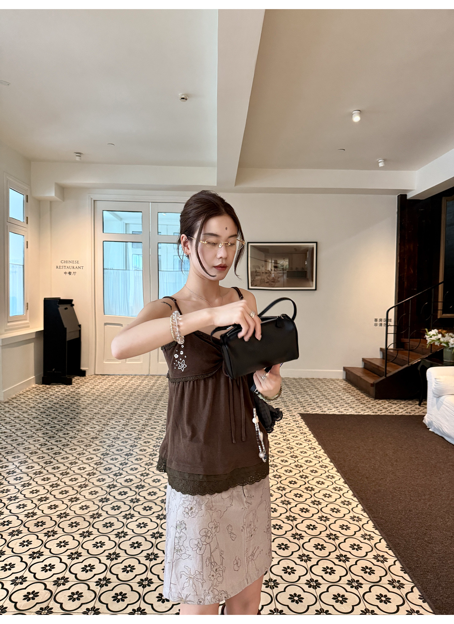 LelyMooch 刺繍入りテンセルキャミ  LEM206