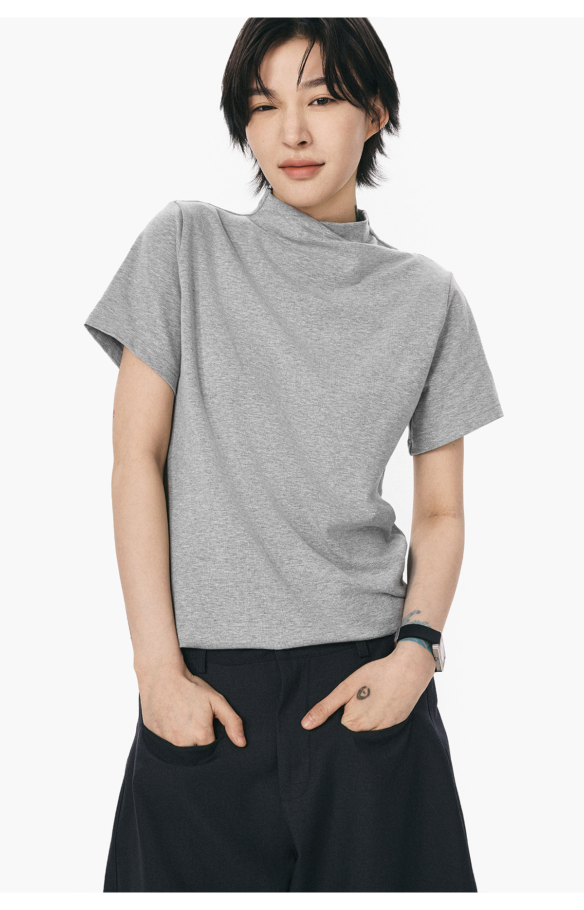 モックネックフレンチスリーブTシャツ  LOM073