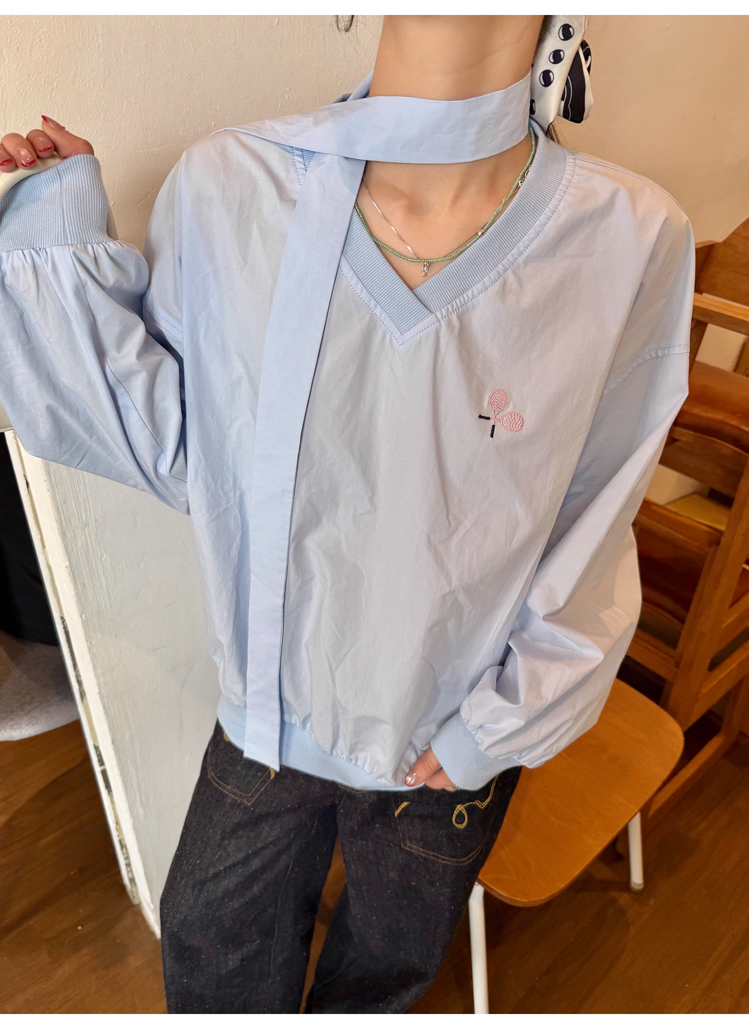 LelyMooch  スポーツカジュアル Vネック刺繍プルオーバー  LEM099