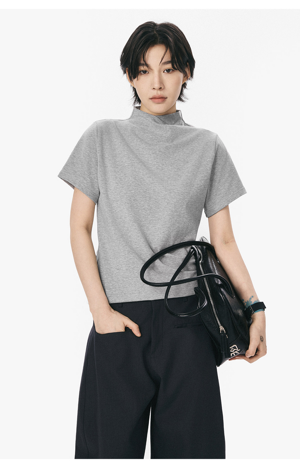 モックネックフレンチスリーブTシャツ  LOM073