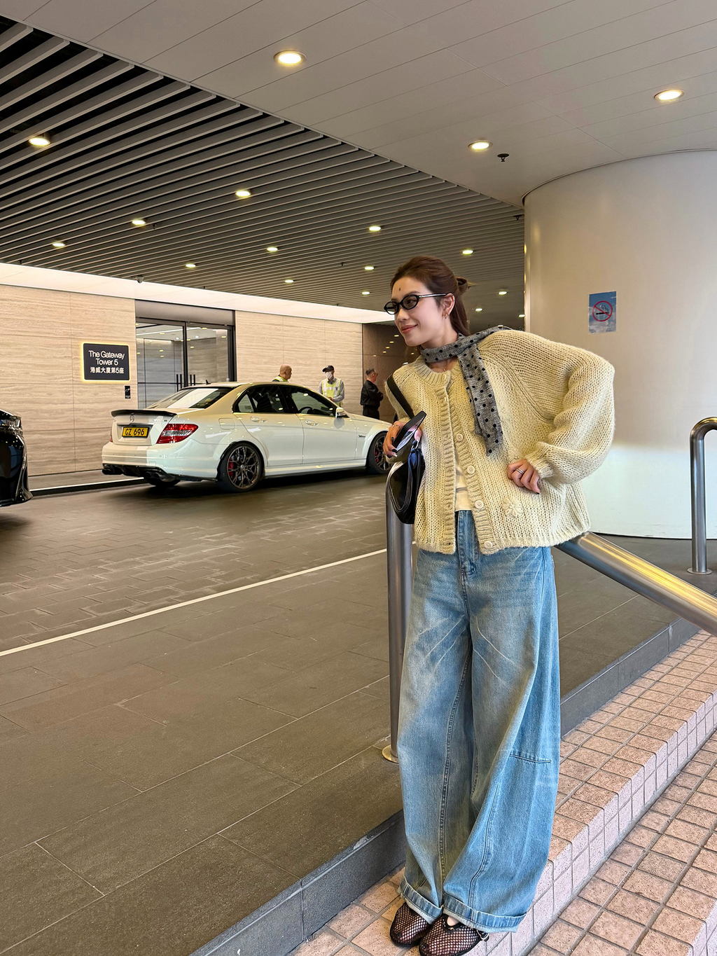 LelyMooch 春夏ムード漂う ひび割れ加工 カーブデニム  LEM316