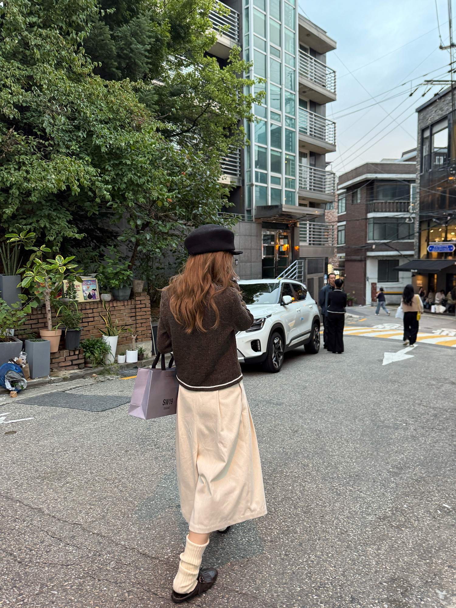 LelyMooch 起毛コットン ベージュクロップドパンツ  LEM255