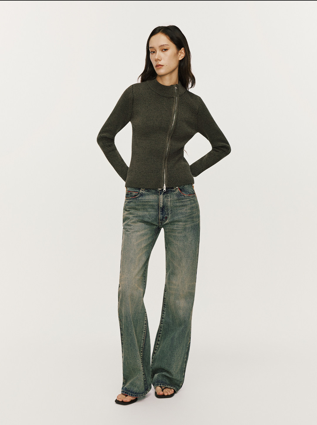 斜めジップ 半ハイネック 構築ニット  LOM036