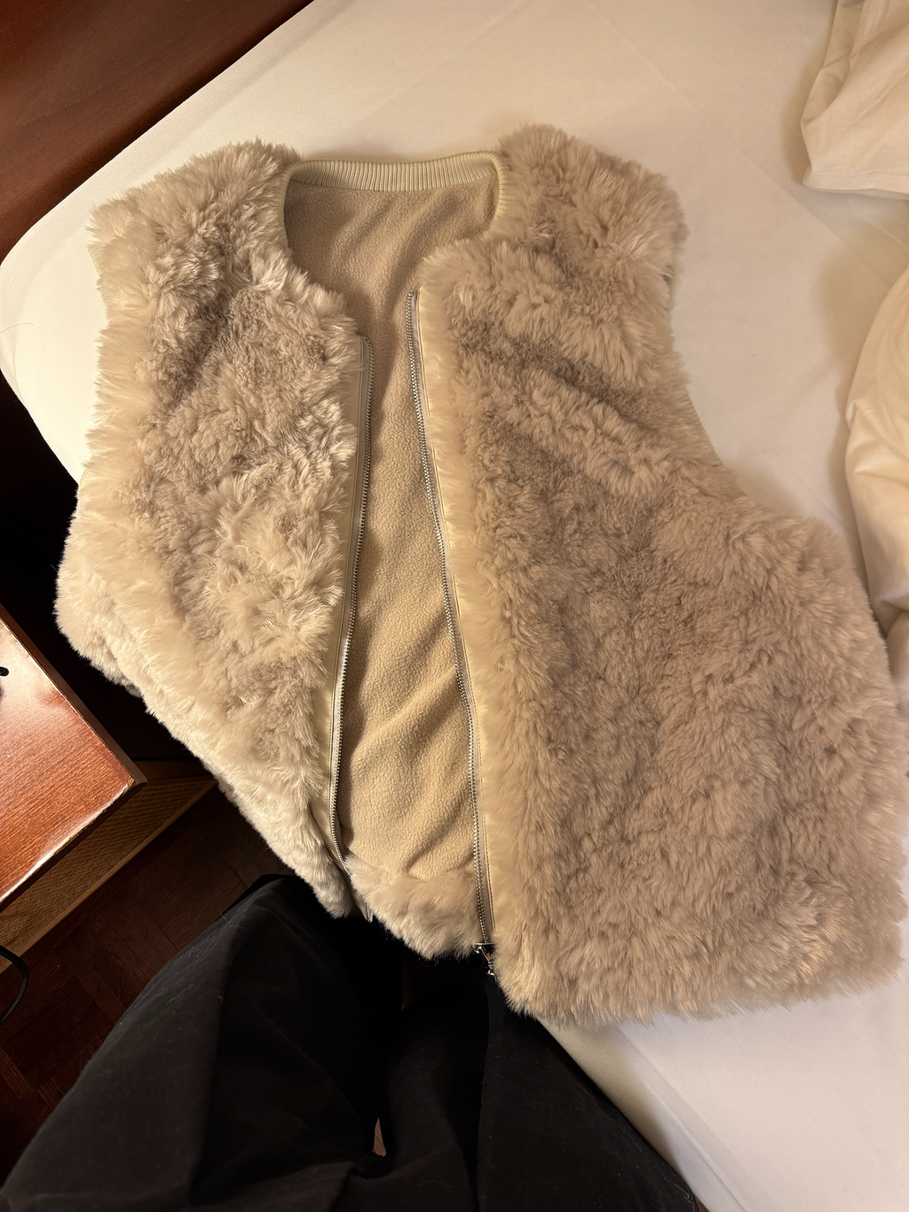 LelyMooch エコファー×ボア リバーシブルショートジレ  LEM279