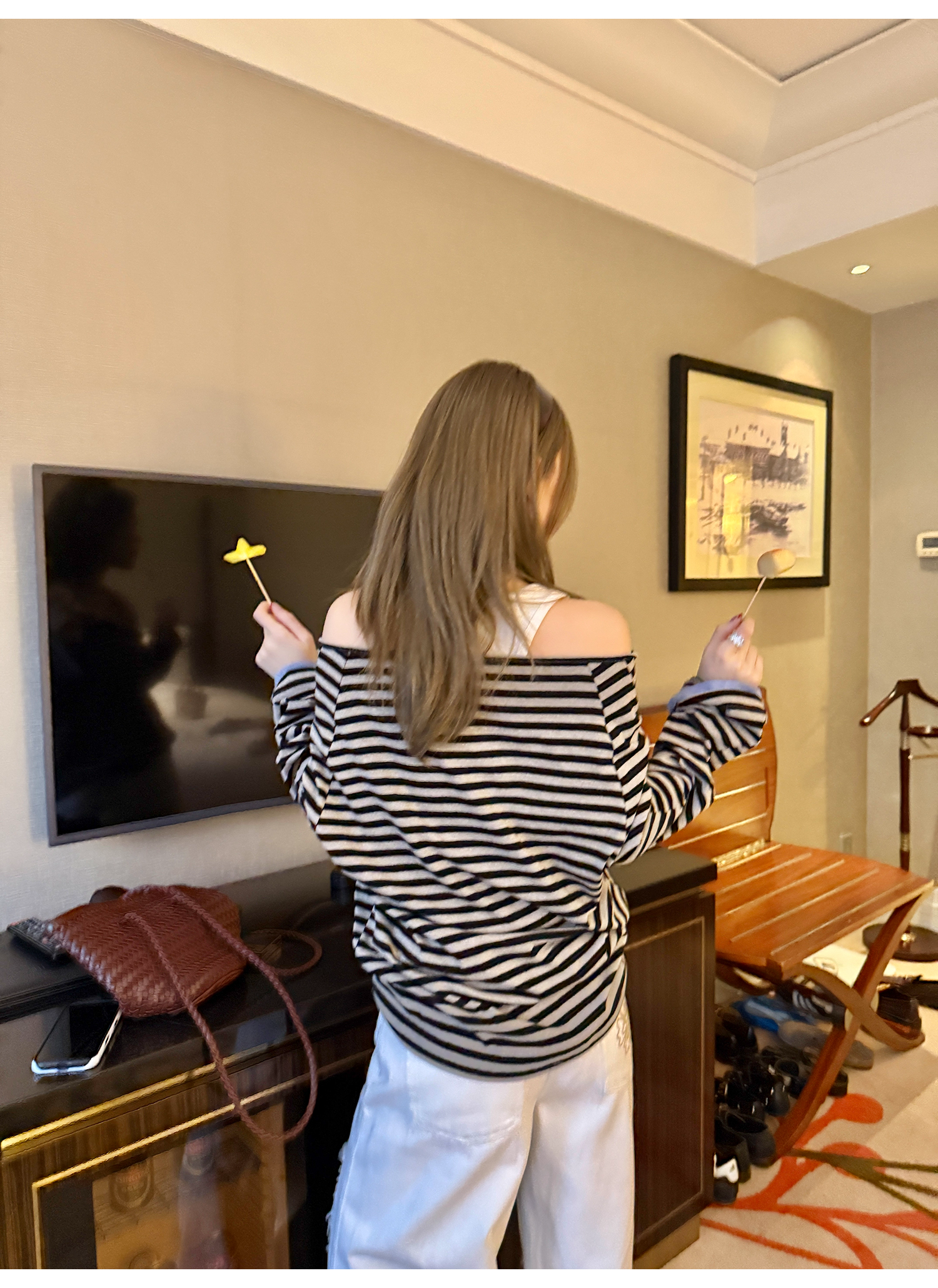 LelyMooch  オフショルダー ストライプ ロンTシャツ  LEM120