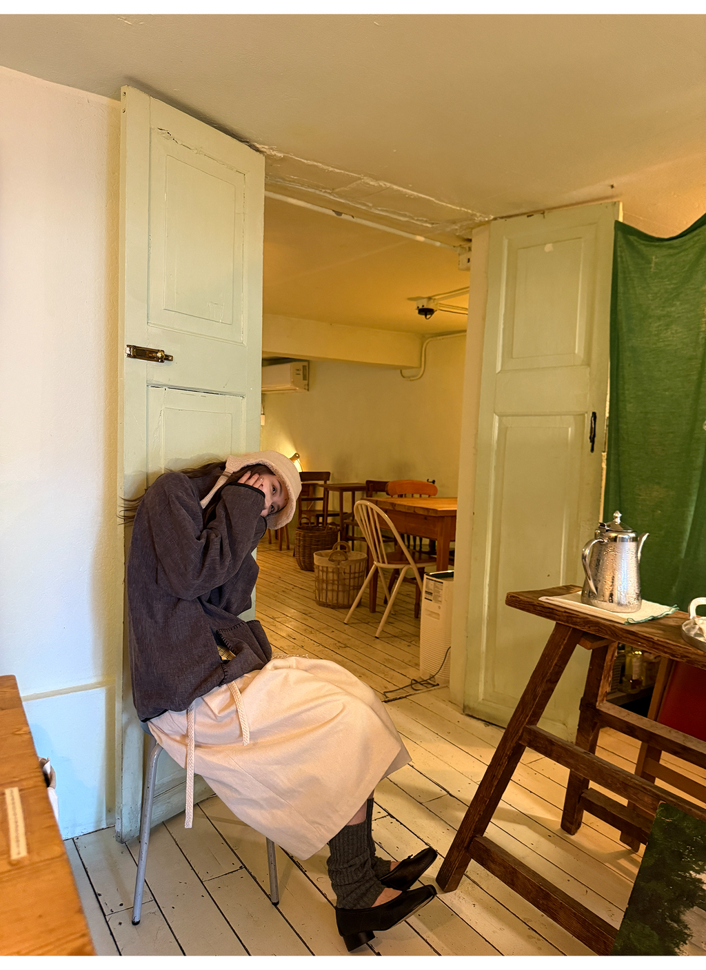 LelyMooch ステッチ入り立ち襟スウェット  LEM253