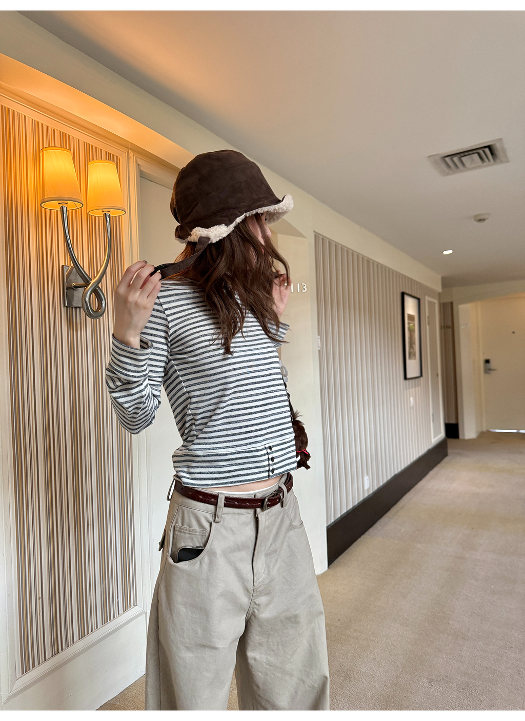 LelyMooch ふんわりグレーボーダーニット  LEM240