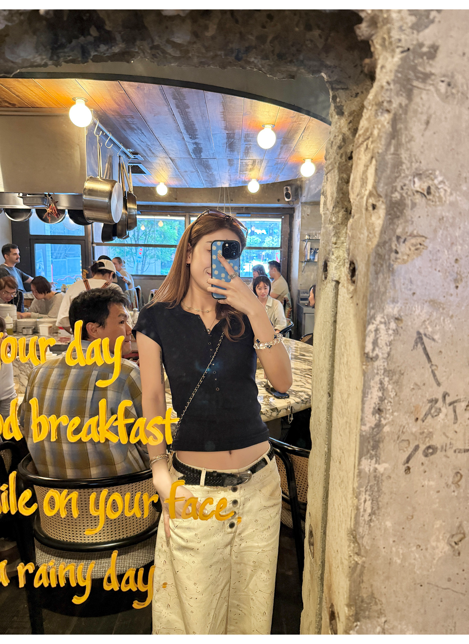 LelyMooch 選べる2色・テンセル混スタッズTシャツ  LEM184