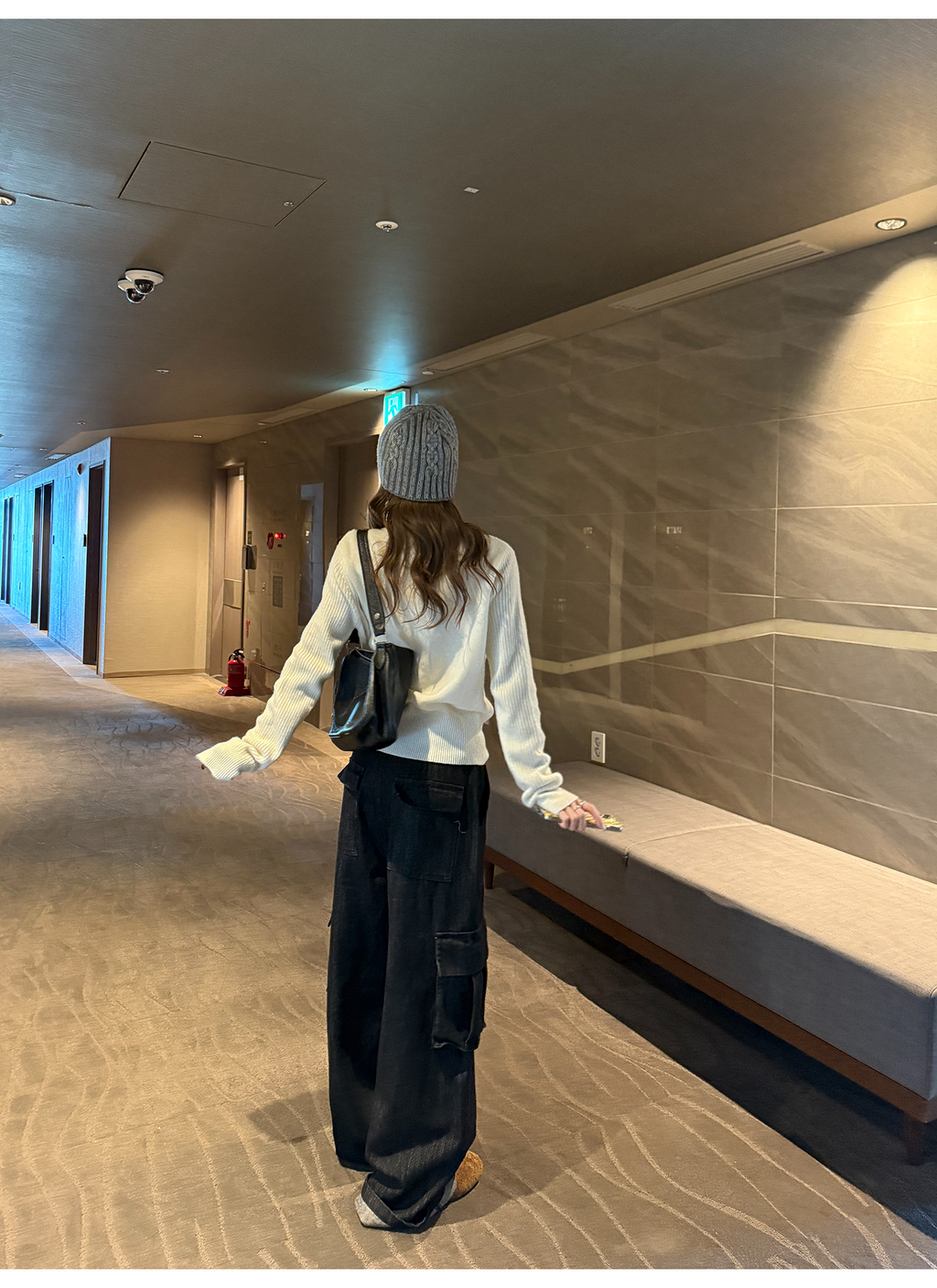 LelyMooch ウール100% ケーブルジップハイネックニット  LEM260