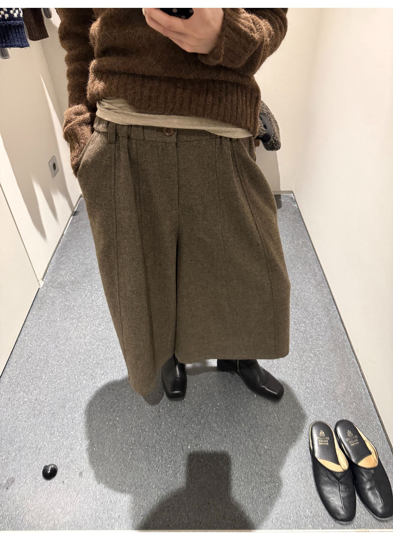 LelyMooch ブラウン系 ウール混 バルーンパンツ  LEM311