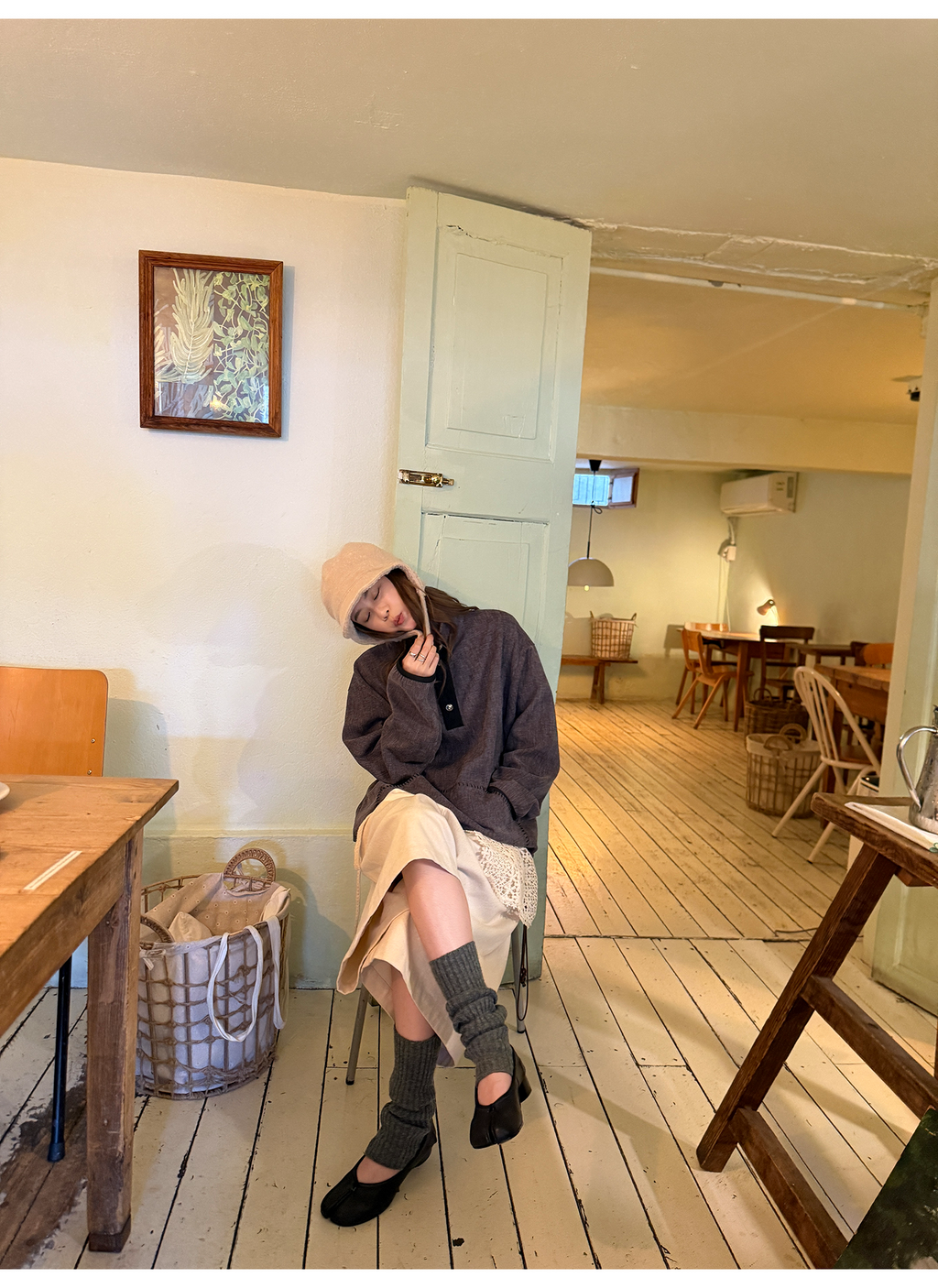 LelyMooch ステッチ入り立ち襟スウェット  LEM253