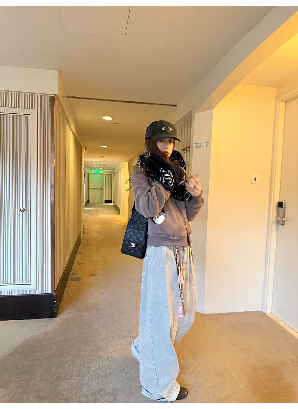 LelyMooch 韓ストムード アッシュホワイトデニム  LEM270