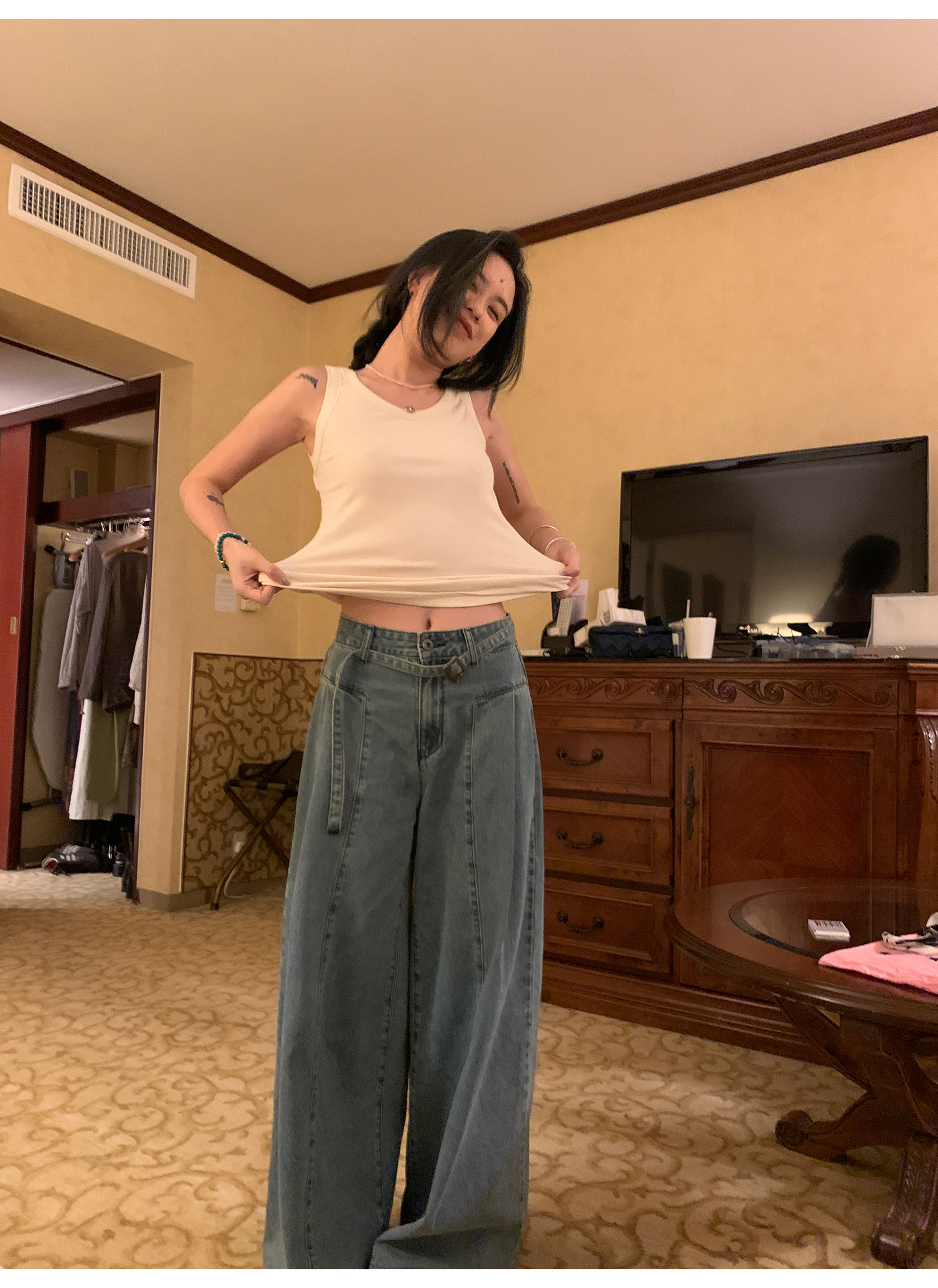 LelyMooch Back Lace Knit Tank Top LEM073