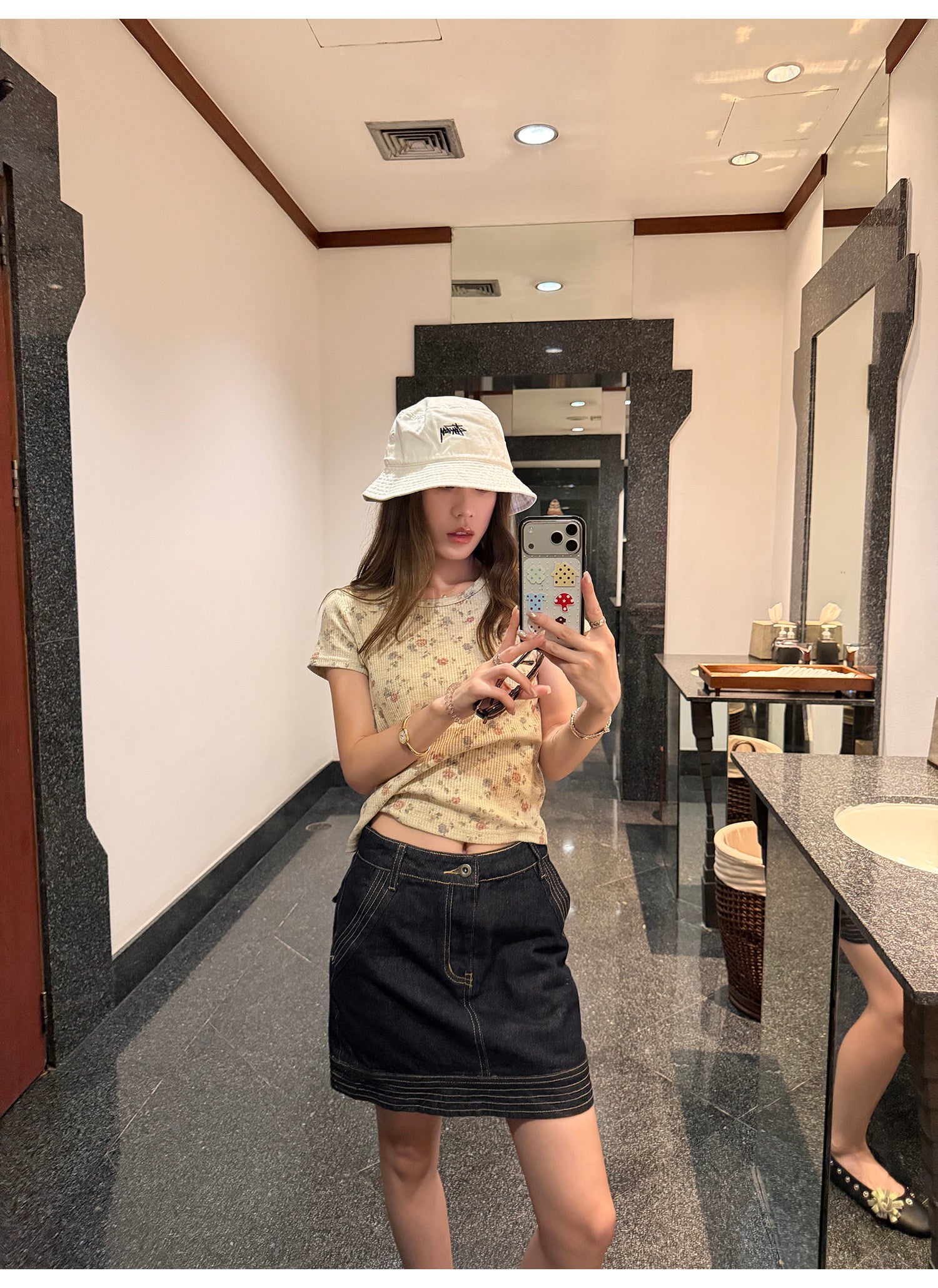 LelyMooch 花柄 ワッフル素材 ショート丈Tシャツ  LEM343