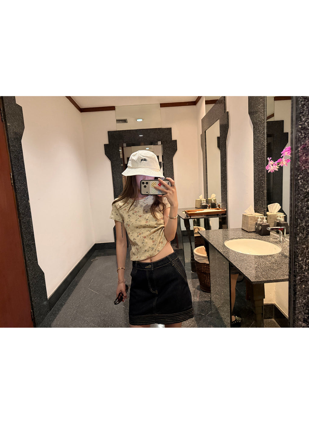 LelyMooch 花柄 ワッフル素材 ショート丈Tシャツ  LEM343