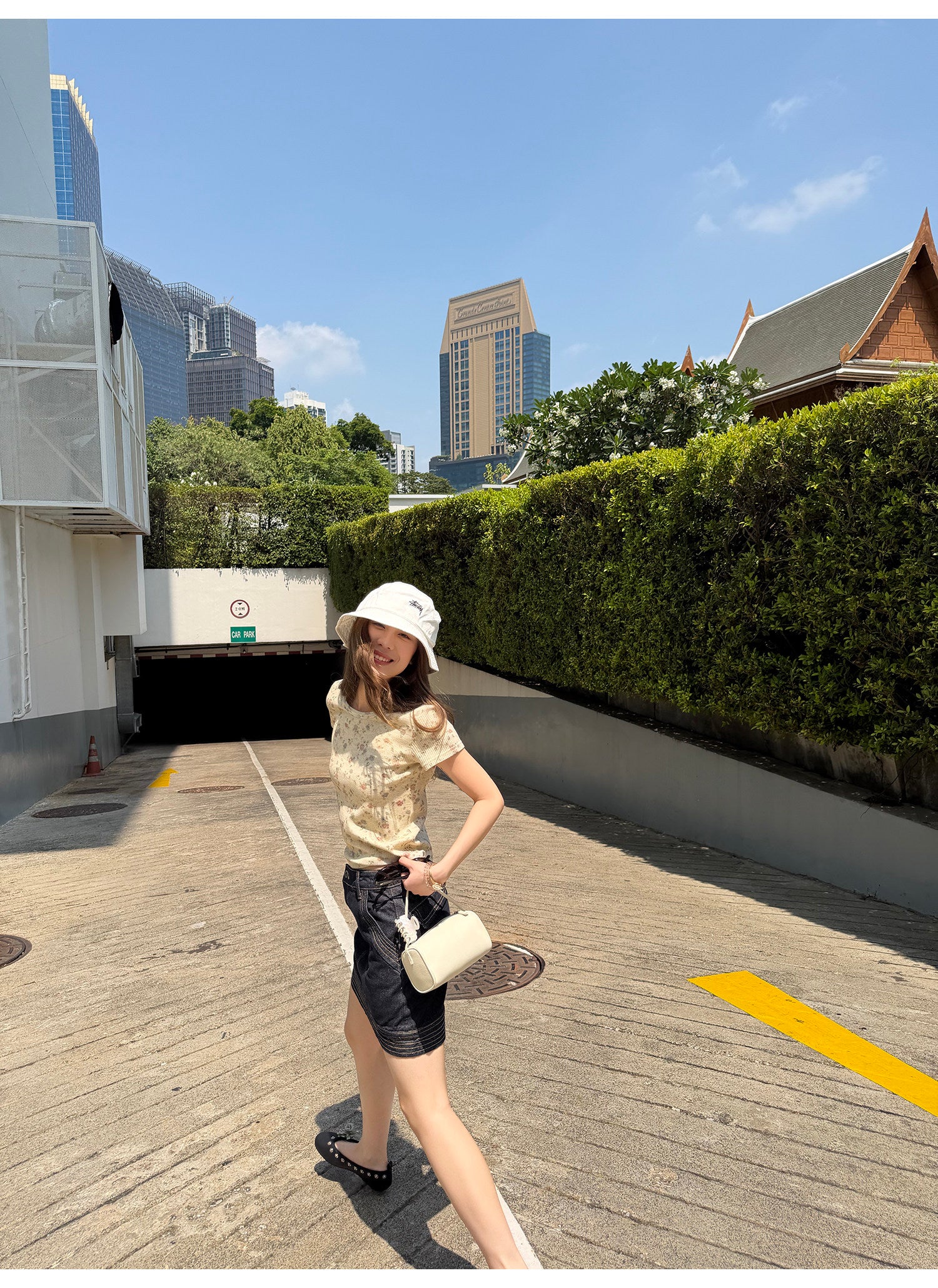 LelyMooch 花柄 ワッフル素材 ショート丈Tシャツ  LEM343